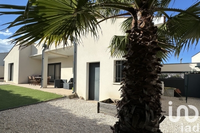 Maison à vendre terrain roussillon