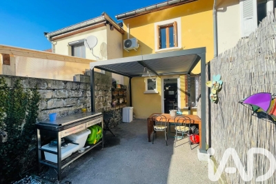 Maison à vendre à SÉCHILIENNE  - 4 pièces - 64 m² 