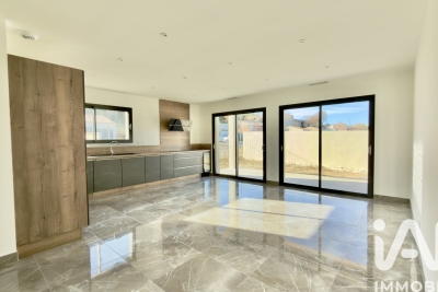 Maison à vendre à THÉZAN-DES-CORBIÈRES  - 4 pièces - 101 m² 