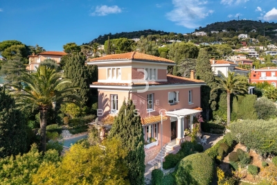 Maison à vendre à VILLEFRANCHE-SUR-MER  - 7 pièces - 192 m² 