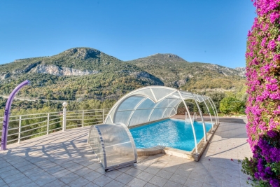 Maison à vendre à ROQUEBRUNE-CAP-MARTIN  - 6 pièces - 140 m² 