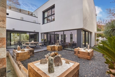 Maison &agrave; vendre &agrave; AIX-EN-PROVENCE  - 7 pi&egrave;ces - 225 m&sup2; 