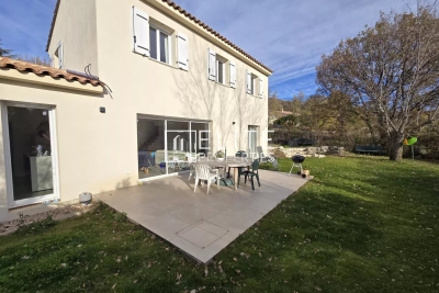 Maison à vendre à ST-VALLIER-DE-THIEY  - 6 pièces - 133 m² 