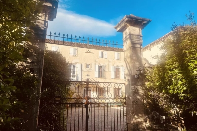 Maison à vendre à GRIGNAN  - 7 pièces - 450 m² 
