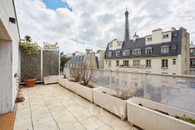 Appartement à louer à PARIS 16EME Parc de Montsouris - 6 pièces - 147 m² 