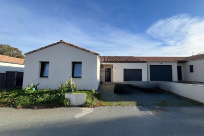 Maison à vendre à CHAVAGNES EN PAILLERS  - 4 pièces - 92 m² 