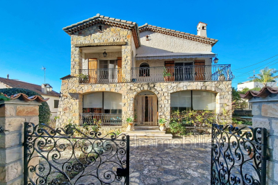 House for sale in ANTIBES  - 4 rooms - 117 m² 