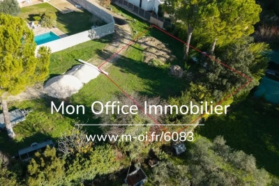 terrain à vendre à PELISSANNE Cabassud-Mireille Lauze - 4 pièces - 520 m² 