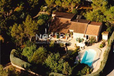 Maison à vendre à ST-RAPHAËL  - 4 pièces - 120 m² 