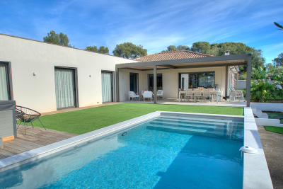 House for sale in ST-RAPHAËL  - 5 rooms - 175 m² 