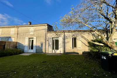 Maison à vendre à ST-GERMAIN-D'ESTEUIL  - 4 pièces - 115 m² 