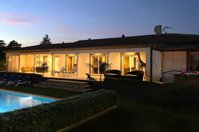 Maison à vendre à LA MOTTE  - 8 pièces - 205 m² 