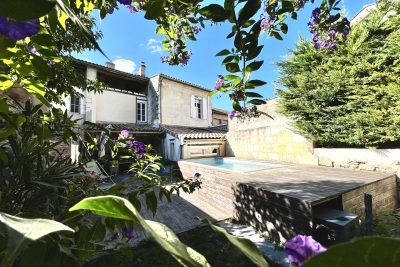 Maison &agrave; vendre villa en pierre coeur centre ville 