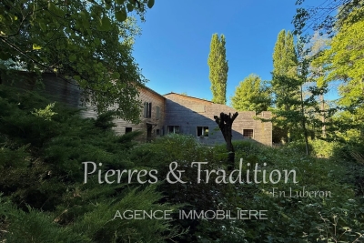 Maison &agrave; vendre &agrave; REILLANNE  - 8 pi&egrave;ces - 352 m&sup2; 