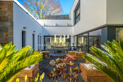 Maison &agrave; vendre &agrave; AIX-EN-PROVENCE  - 7 pi&egrave;ces - 225 m&sup2; 