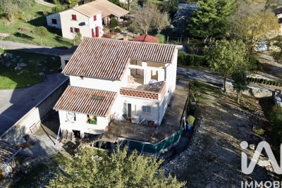 Maison à vendre à LAVILLEDIEU  - 4 pièces - 131 m² 