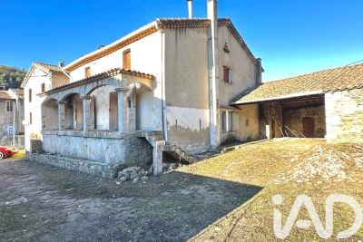 Bien à vendre avec jardin gard gard 