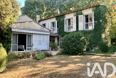 Maison à vendre avec jardin gard gard 