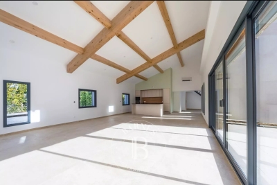 Maison à vendre à AIX-EN-PROVENCE  - 11 pièces - 300 m² 