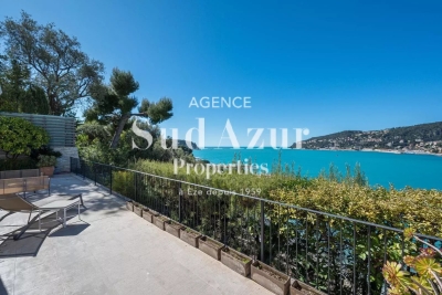 House for sale in VILLEFRANCHE-SUR-MER  - 7 rooms - 200 m&sup2; 