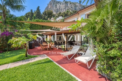 Maison à vendre à EZE  - 8 pièces - 238 m² 