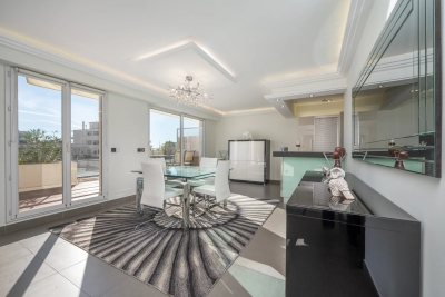 Apartment for sale in JUAN-LES-PINS  - 3 rooms - 79 m² 