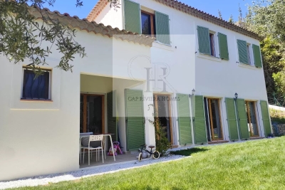 Maison à vendre à LA TURBIE  - 6 pièces - 275 m² 