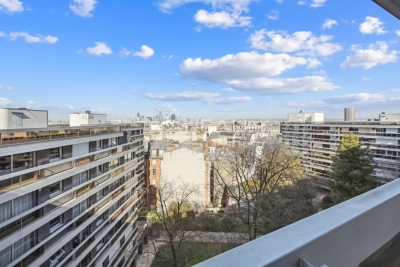 Apartment for sale in PARIS 16EME Porte Dauphine - 3 rooms - 77 m² 