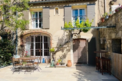 Maison à vendre à PLAN-DE-LA-TOUR  - 4 pièces - 143 m² 