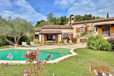 Maison à vendre à MANDELIEU-LA-NAPOULE  - 9 pièces - 215 m² 