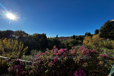 House for sale in CAVALAIRE-SUR-MER  - 4 rooms - 62 m² 