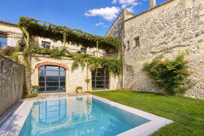 Maison &agrave; vendre &agrave; PUYGIRON Ville-Haute - 7 pi&egrave;ces - 210 m&sup2; 