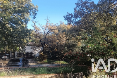 Maison à vendre à EGUILLES  - 6 pièces - 198 m² 