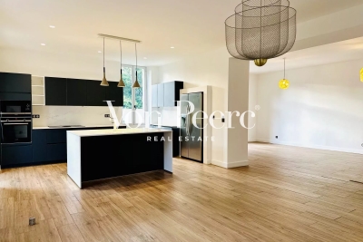 Maison à vendre à AVIGNON  - 10 pièces - 255 m² 