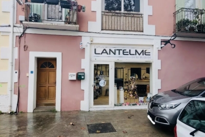 Commerce à louer à ARLES Vaufreges-Leon Lachamp - 2 pièces - 80 m² 