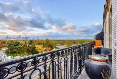 Apartment for sale in PARIS 16EME Porte Dauphine - 5 rooms - 182 m² 