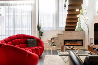 Apartment for sale in ANTIBES  - 6 rooms - 206 m² 