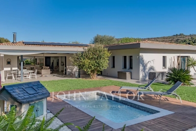 House for sale in BIOT  - 5 rooms - 193 m² 