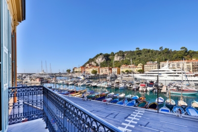 Apartment for sale in NICE  - 7 rooms - 181 m² 