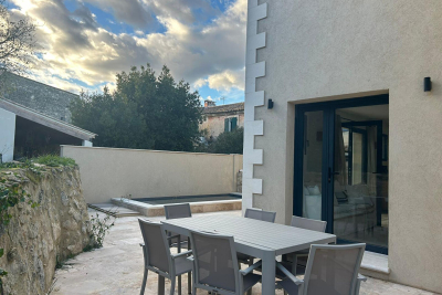 Maison à vendre à FONTVIEILLE  - 4 pièces - 100 m² 