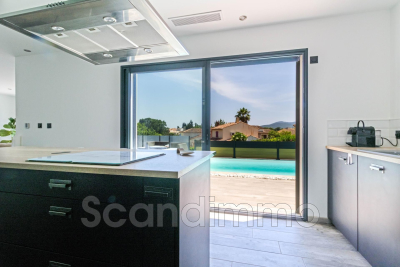 Maison &agrave; vendre &agrave; ROQUEBRUNE-SUR-ARGENS  - 4 pi&egrave;ces - 103 m&sup2; 