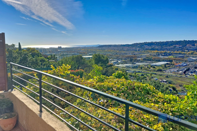 Maison &agrave; vendre &agrave; Nice  - 5 pi&egrave;ces 97 m&sup2; 