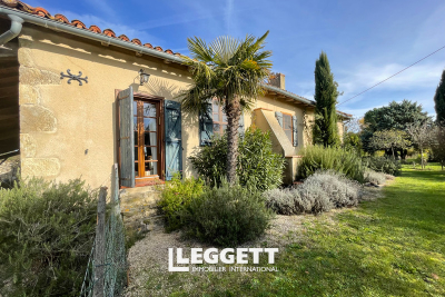 Maison &agrave; vendre &agrave; SARAMON  - 10 pi&egrave;ces - 260 m&sup2; 