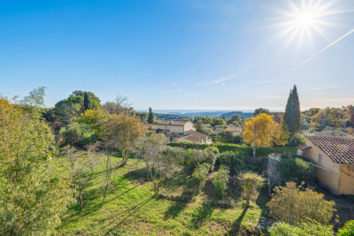 Maison &agrave; vendre &agrave; TOURRETTES-SUR-LOUP  - 6 pi&egrave;ces - 175 m&sup2; 
