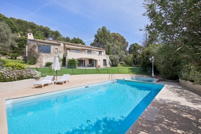Maison à vendre à MOUGINS  - 10 pièces - 427 m² 