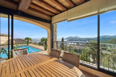 Maison &agrave; vendre sur la plage st tropez 