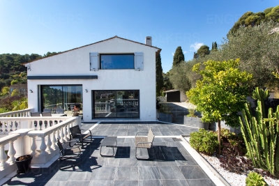 House for sale in VALLAURIS  - 9 rooms - 298 m² 