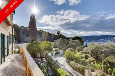 Apartment for sale in ST-JEAN-CAP-FERRAT  - 3 rooms - 90 m² 