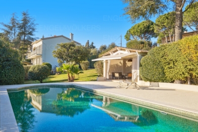 Maison &agrave; vendre piscine maison grand jardin alpes maritimes 