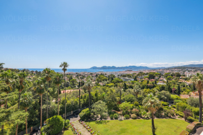 Apartment for sale in CANNES  - 3 rooms - 79 m² 